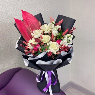 Букет из роз и пшеницы