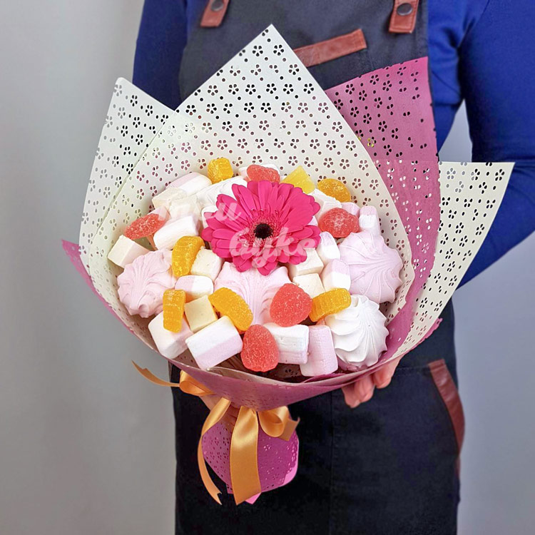 Букет из зефира, пастилы и герберы
